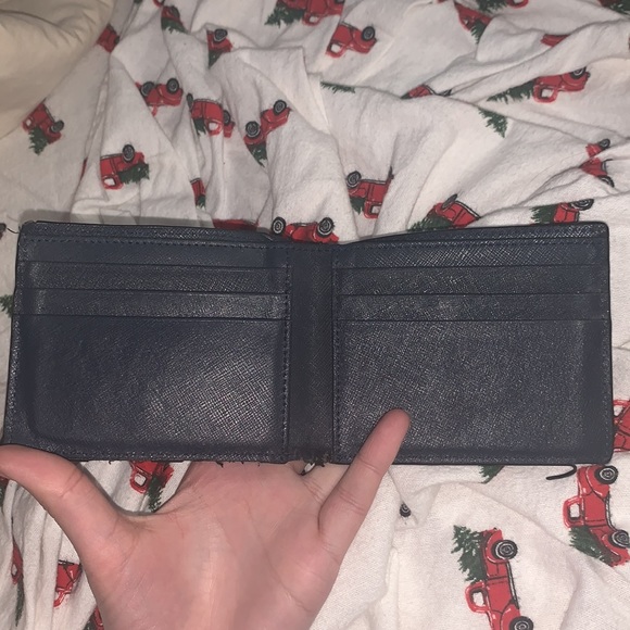 Calvin Klein Wallet *** Free with 50+ purchase - Picture 3 of 3